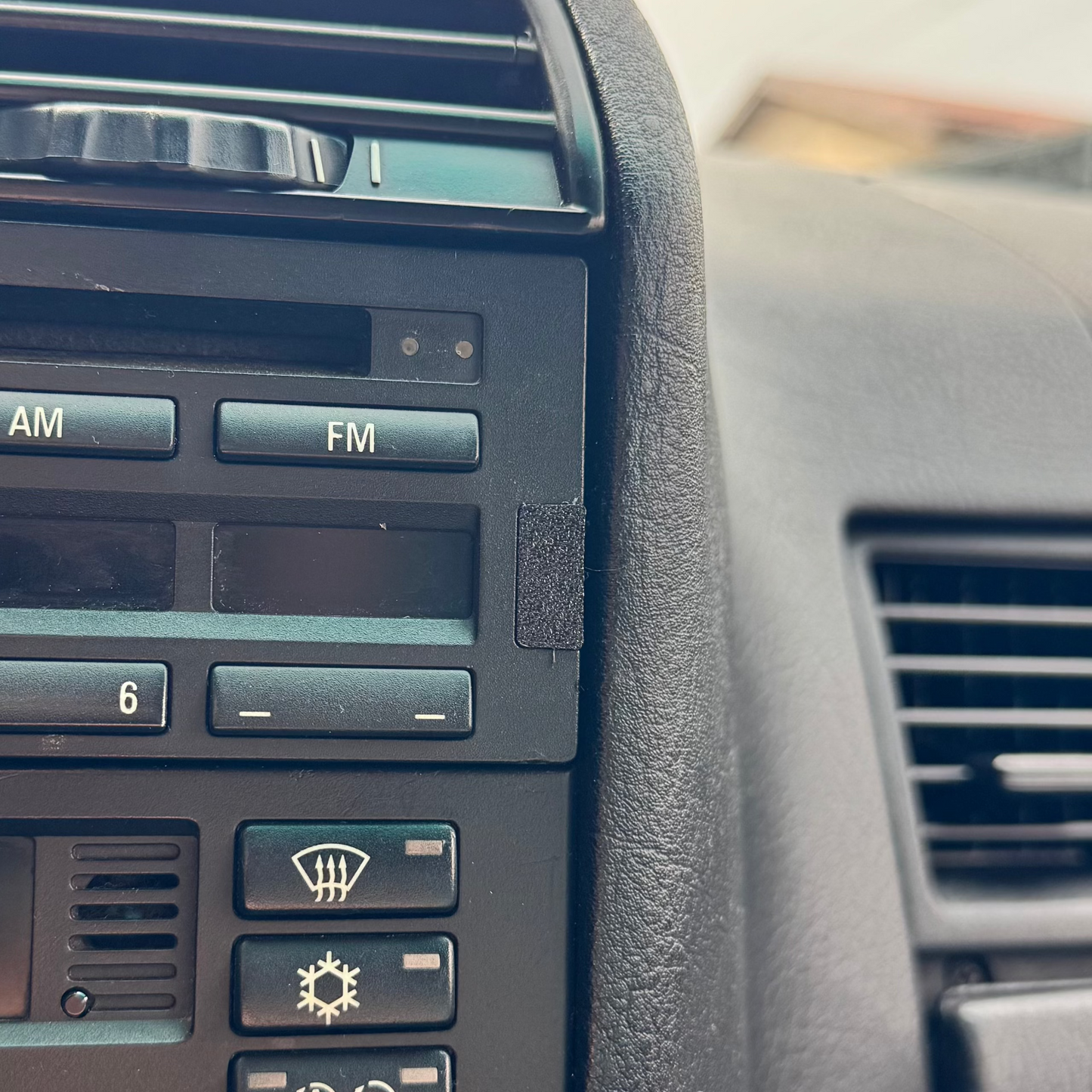 Capace Radio CD43 pentru BMW e36